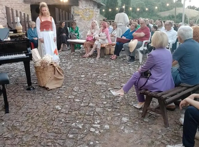 Fattoria La Ginestra, Museo Della Civilta Contadina Farma *